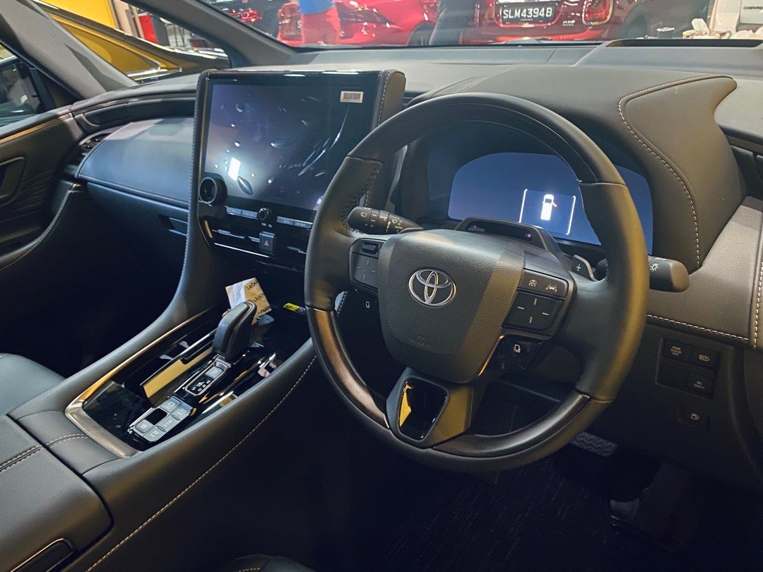 Toyota Alphard Hybrid 2.5 Z62885348233603111