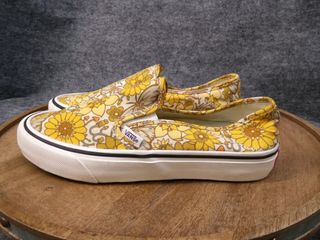 Affordable vans floral For Sale Sneakers Carousell Philippines