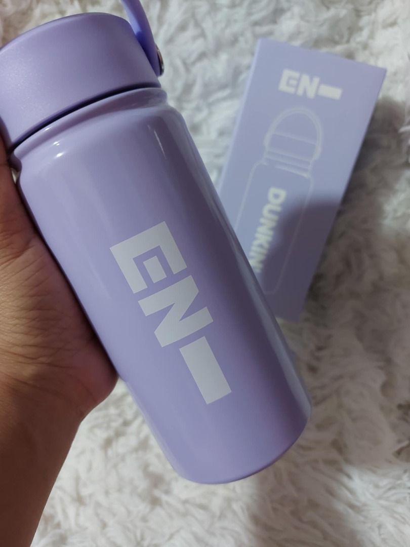2025_DUNKIN Enhypen Flask PURPLE (Category: Water Bottles & Tumblers) located in Pasig City. Submitted by love11shop2020 (Listing ID 1340409545, Image 2). Description: DUNKIN Enhypen Flask PURPLE Location Pasig City Send us DM -Direct Message / PM - Personal Message 👍 Authentic Brand - Original 👍 NEW / Brandnew 👍 Limited Offer / Limited Stocks Only. 👍 Mode of Payment Gcash or BDO 👍 shipping fee depend on the items and courier. 👍 Feel Free t