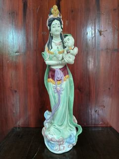 (Category: ) located in . Submitted by eun.yi.antique (Listing ID 1340379795, Image 1). Description: .