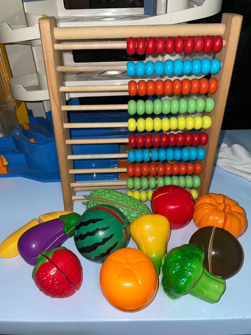 abacus and fruit toys (Category: Educational & Learning Toys) located in Quezon City. Submitted by yukashii05 (Listing ID 1340392062, Image 1). Description: .