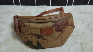 (Category: ) located in . Submitted by tokwan_bundle_thrift (Listing ID 1340358107, Image 1). Description: .
