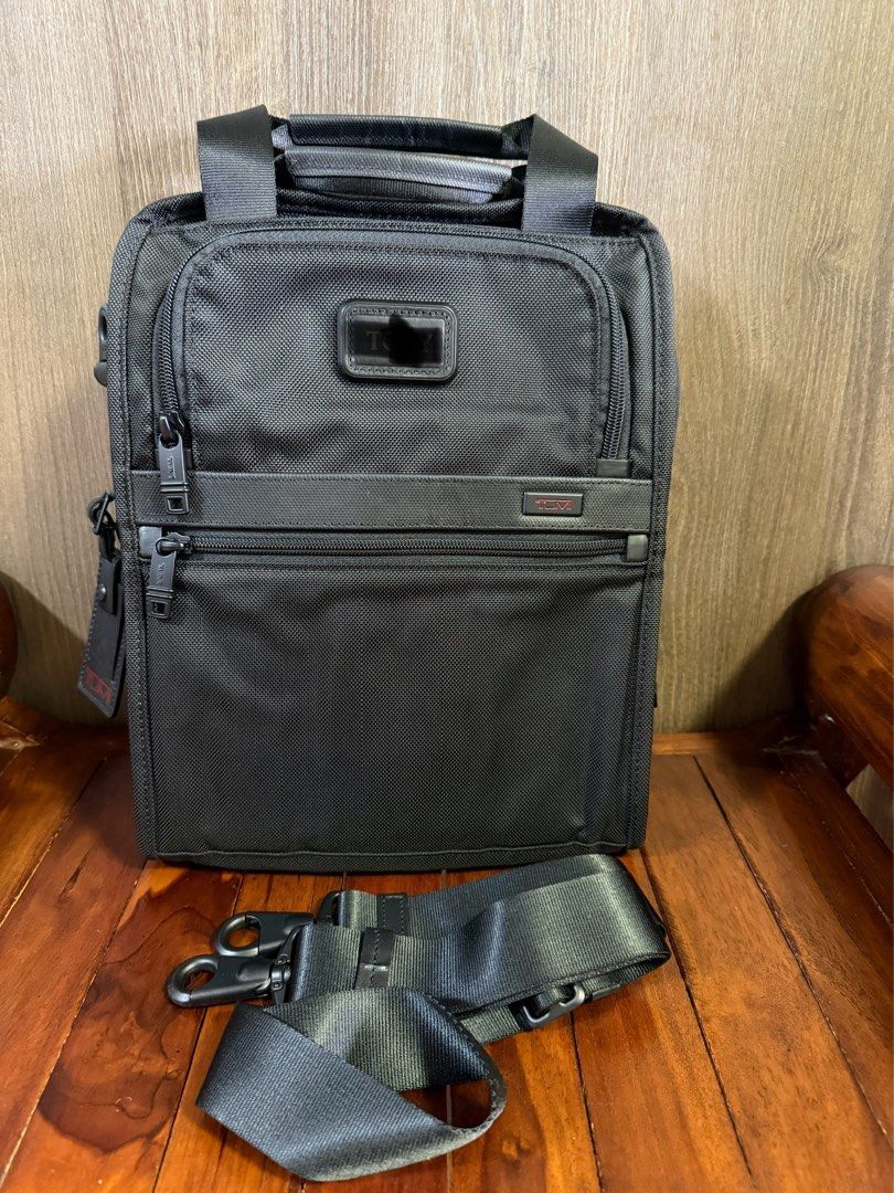 Authentic Tumi Medium Travel Tote 22117D2