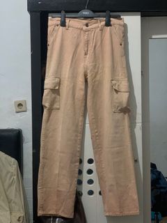 (Kategori: ) berada di . Dikirim oleh cazethaa (ID iklan 1340298673, Gambar 1). Deskripsi: .