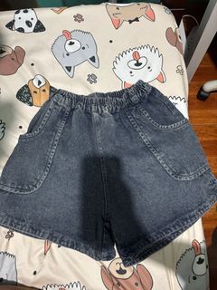 (Category: ) located in . Submitted by katorein (Listing ID 1340395435, Image 1). Description: .