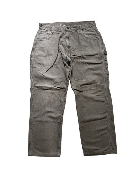 Carhartt Carpenter Pants Loose Fit (Category: Jeans) located in Manila. Submitted by D3CLUTTER (Listing ID 1340341153, Image 1). Description: Dimes L - 40 W - 36 Hem - 9 Thigh - 13.5 Rise - 12.5 ₱ 1600 plus shipping fee DM📩 mwap!.