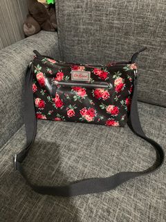 (Category: ) located in . Submitted by shoppeatsecondhand (Listing ID 1340367528, Image 1). Description: .