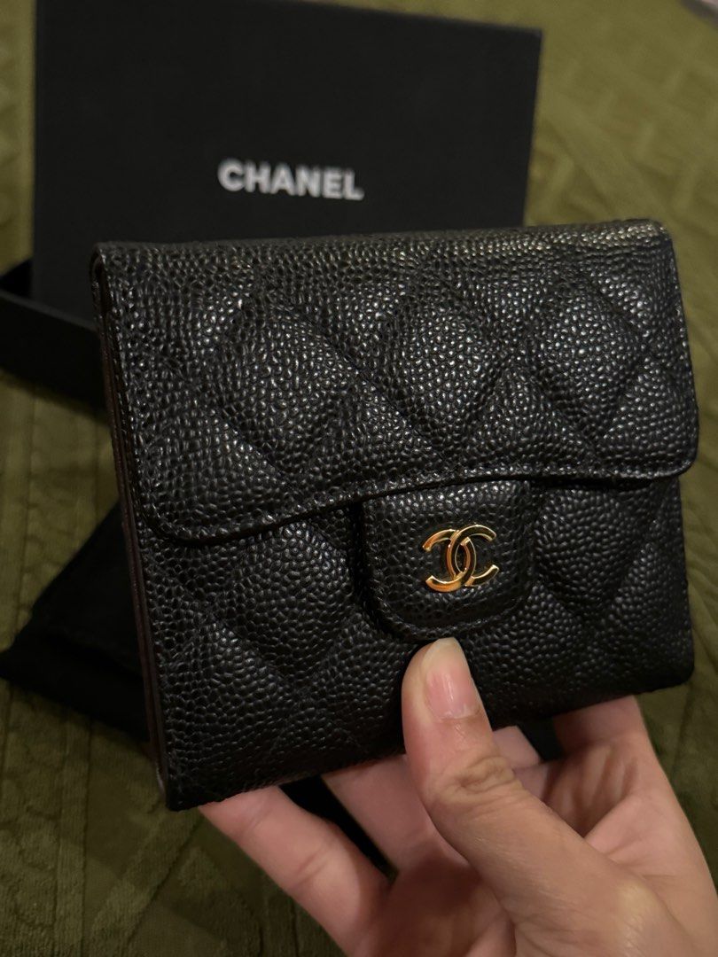 Chanel Trifold wallet (Category: Luxury Bags & Wallets) located in Don Carlos. Submitted by thejoyofbags2 (Listing ID 1340429578, Image 2). Description: Authentic. good as new. Para kang bumile brand new. Pwde pang regalo this christmas season Rfs- hindi ko nagagagamit kasi madami na wallets. Free lang kasi ito ng aking chanel classic medium. Selling for very low. Paunahan nalang po.