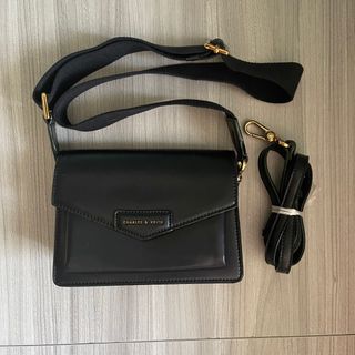 （分類：）位於 。 由 carebear0083 提交（商品編號 1340324366，圖片 1）。簡介： 。