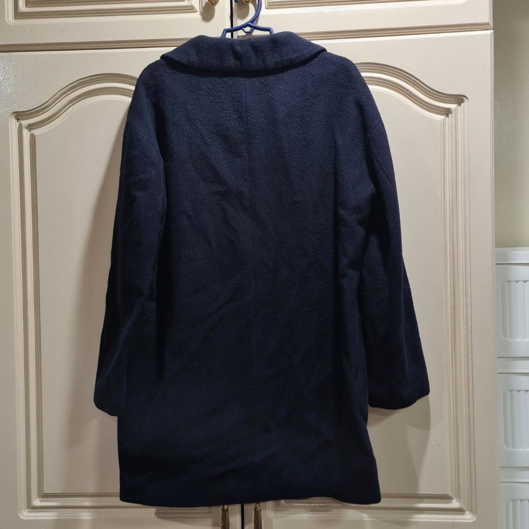 Crew Clothing Co Coat in Navy (Category: Coats, Jackets and Outerwear) located in Quezon City. Submitted by nicolebene (Listing ID 1340378408, Image 2). Description: - Crew Clothing Co - Size UK 10 - fits S-M - Navy - Wool Blend Coat - drop shoulder design Measurements: shoulder: 19in width: 20in arm hole: 7in length: 33in.