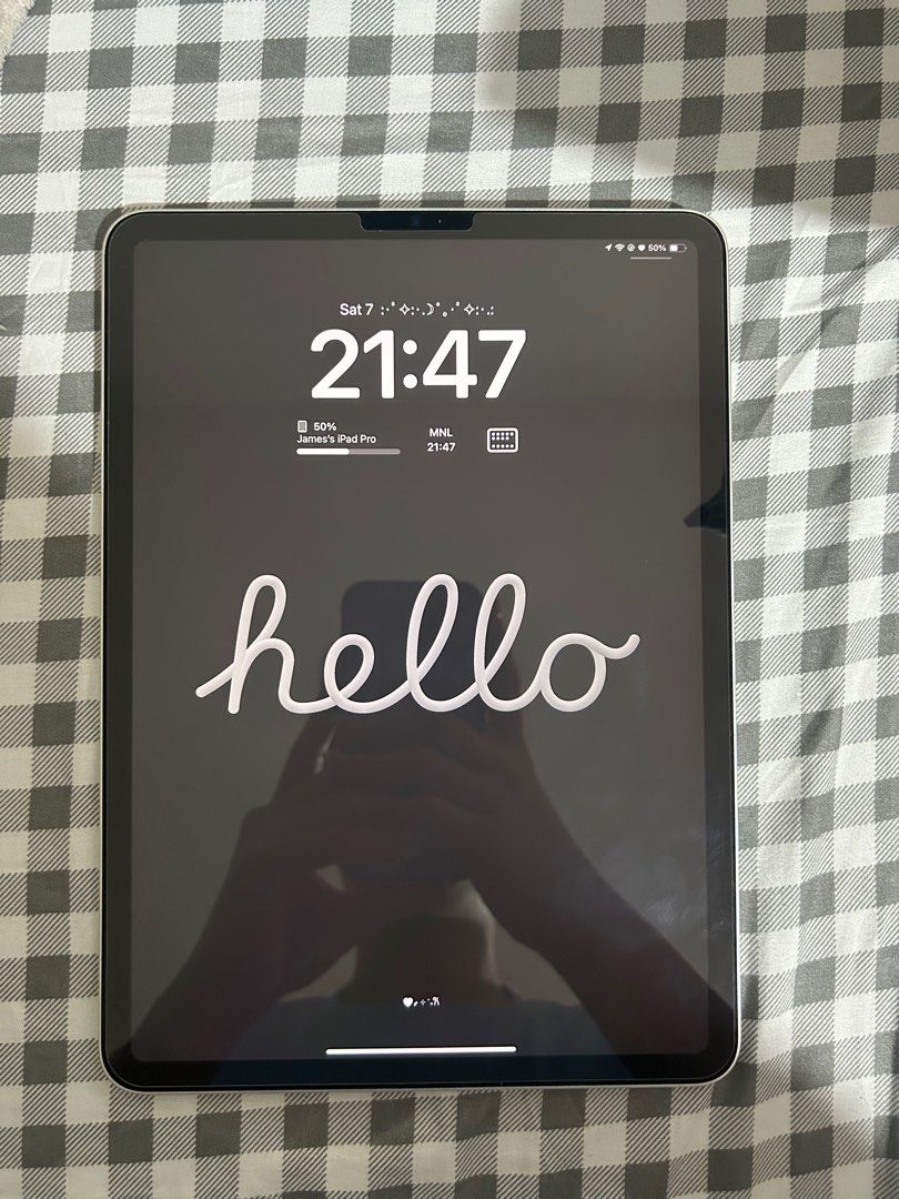 Ipad Pro 3rd Gen 11-inch 128gb (Category: iPad) located in Manila. Submitted by racajamess (Listing ID 1340452428, Image 2). Description: Ipad Pro 3rd Gen 11-Inch 128gb w/ Goojodoq Pencil Ipad ( No Box ) Goojodoq Pencil (w/ box) Selling my Personal Use Ipad Pro 3rd Gen 11-Inch 128gb w/ Goojodoq Pencil for ₱32,000 The Ipad is still in good condition no scratches whatsoever, I just need funds for school and the pencil has some scratches and there a
