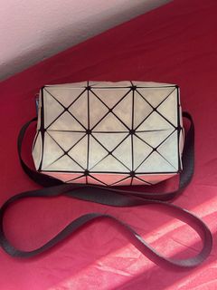 (Category: ) located in . Submitted by zzzzcloset (Listing ID 1340351698, Image 1). Description: .