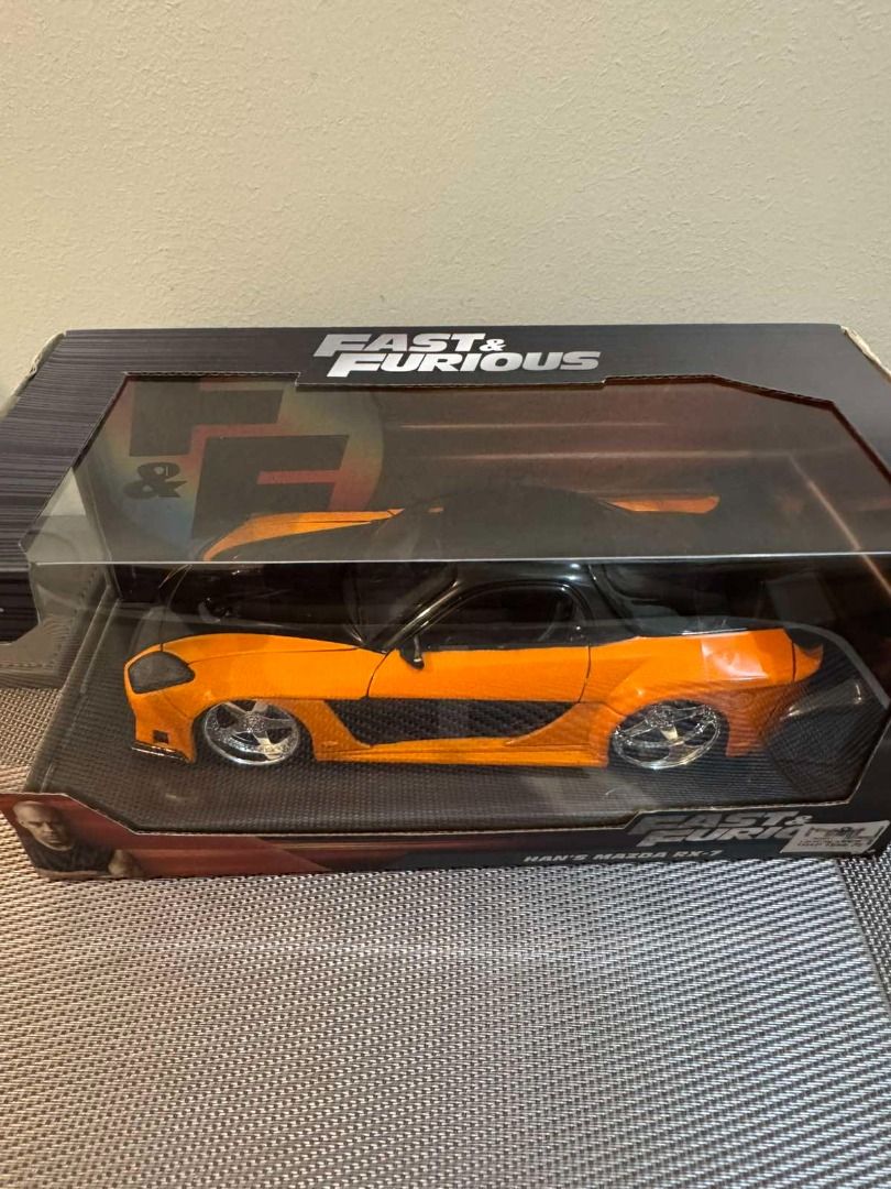 Jada Han's Mazda RX-7 (1:24) (Category: Vehicle & Diecast Models) located in Pasig City. Submitted by zanderlouie24 (Listing ID 1340321391, Image 3). Description: Jada Han's Mazda RX-7 (1:24) +Shipping fee: Lalamove kung within Metro Manila and LBC pag outside Metro Manila.