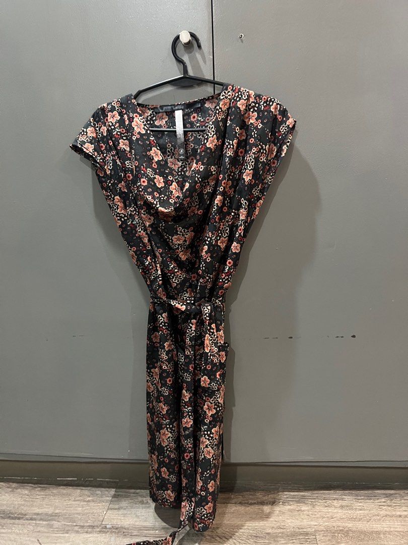 Kensie Dress Mini (Category: Dresses) located in Paranaque City. Submitted by amberprelovedstuff (Listing ID 1340420169, Image 3). Description: -Nice and breezy material -Fits small to medium -RFS: Decluttering PLEASE READ‼️❤️ -Only for pickup via Grab or Lalamove -Delivery Fee shouldered by the buyer -Location is Bicutan -Last price is posted -Payment is through gcash only.
