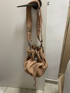 （分類：）位於 。 由 umedj 提交（商品編號 1340385404，圖片 1）。簡介： 。