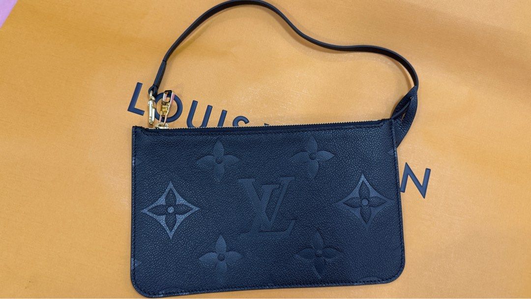 Louis Vuitton Pouch from Neverfull Black Empreinte (Category: Luxury Bags & Wallets) located in Quezon City. Submitted by collectivefinds (Listing ID 1340458018, Image 1). Description: Original Louis Vuitton Pouch from Neverfull Black Empreinte -Brand New -Never been used -The neverfull is from Japan -With paper bag .