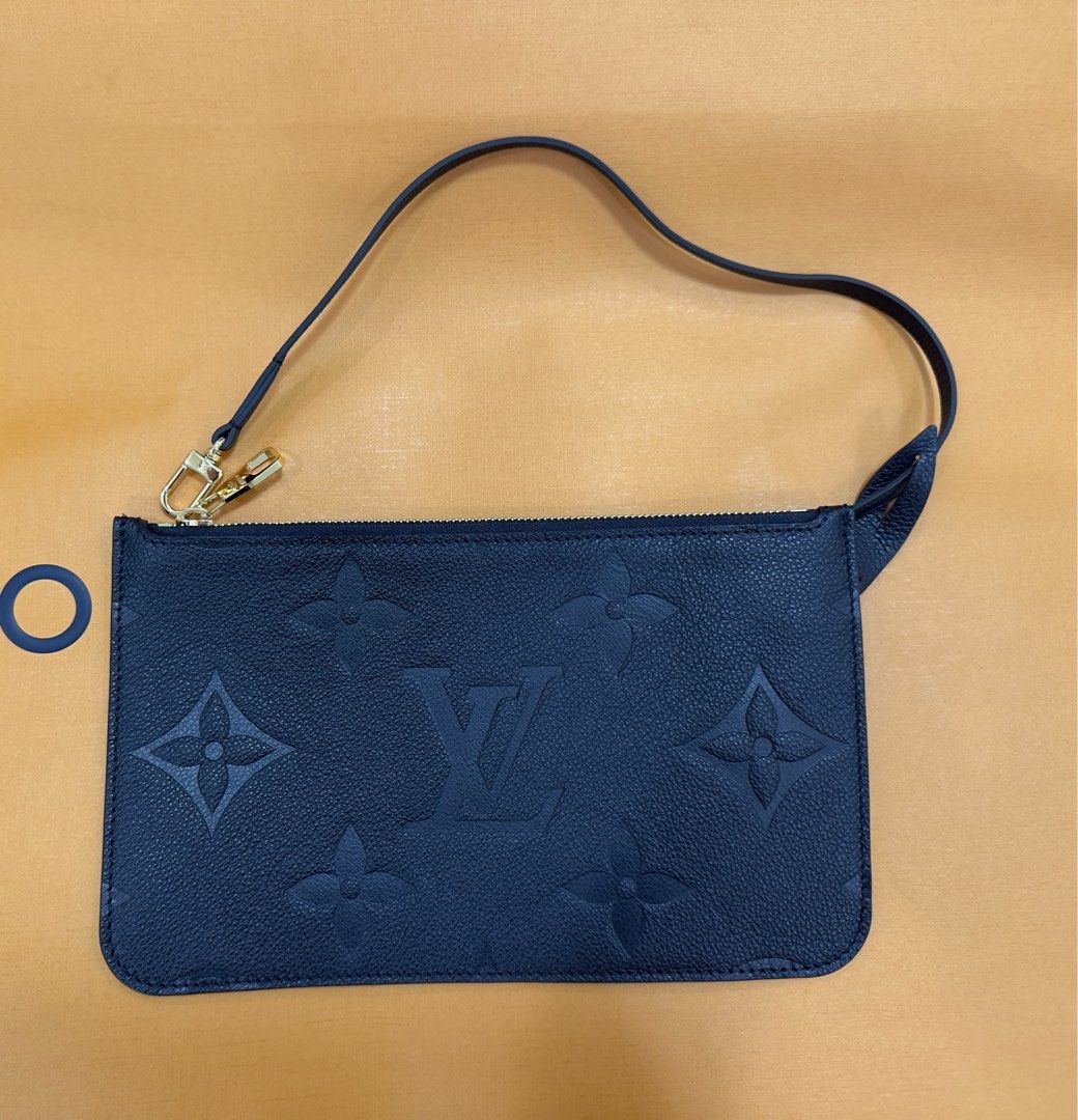 Louis Vuitton Pouch from Neverfull Black Empreinte (Category: Luxury Bags & Wallets) located in Quezon City. Submitted by collectivefinds (Listing ID 1340458018, Image 2). Description: Original Louis Vuitton Pouch from Neverfull Black Empreinte -Brand New -Never been used -The neverfull is from Japan -With paper bag .