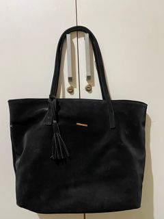 (Kategori: ) berada di . Dikirim oleh clutteredbysya (ID iklan 1340393912, Gambar 1). Deskripsi: .
