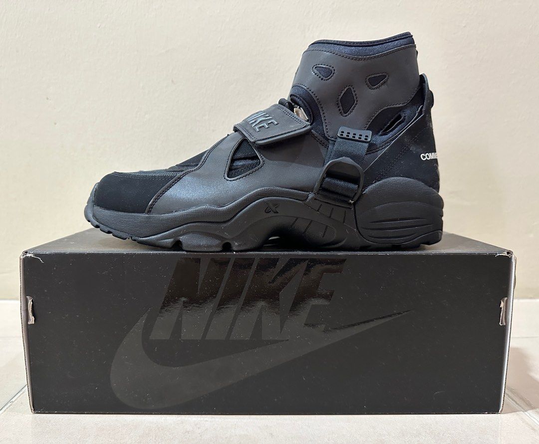 black nike edition air carnivore sneakers