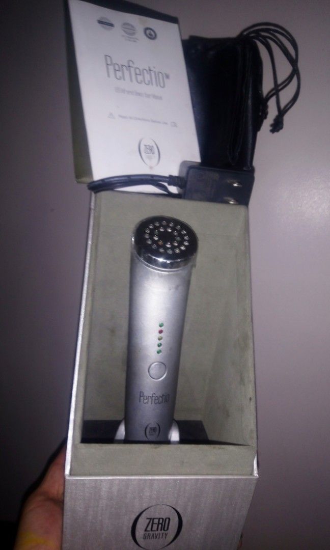 Perfection TM silver zero gravity (Category: Face Care) located in Manila. Submitted by zapote4323 (Listing ID 1340419529, Image 1). Description: Preloved but good condition not much used..