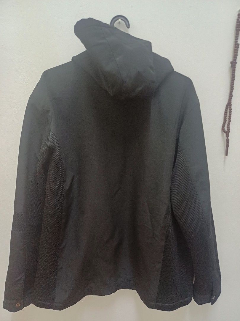 Prada jacket (Category: Coats, Jackets and Outerwear) located in Kuala Lumpur. Submitted by one_rocknroll (Listing ID 1340400657, Image 2). Description: salam sejahtera semua berminat bole cod sekitar KL (wangsa maju, setiawangsa, melawati, keramat, ukay perdana) kosong satu tiga 79 69 360 🔥 OFFER 🔥 🔥 OFFER 🔥 golf, prada, bmw, mercedes, ducati, harley davison, porchare, range roger, wolkswagen, ferari, lambogini.
