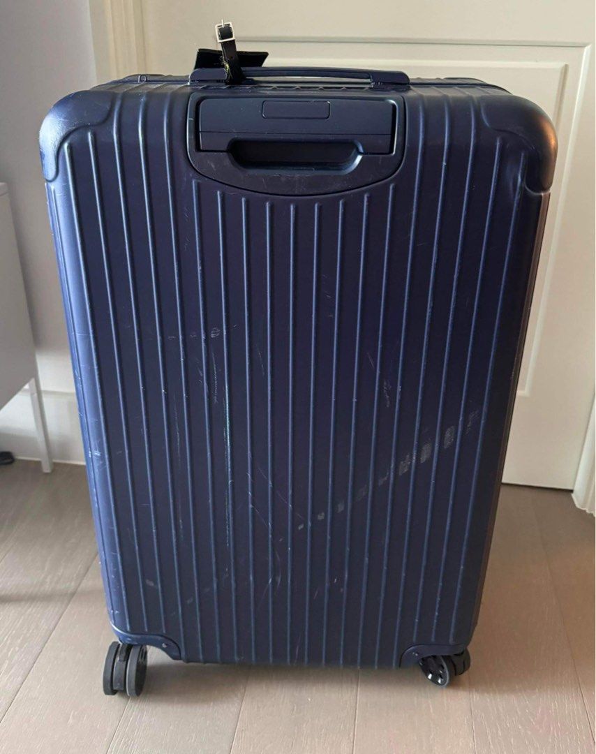 Rimowa Large (Category: Luxury Bags & Wallets) located in Makati City. Submitted by marckyboy (Listing ID 1340331836, Image 3). Description: Rimowa large Navy blue Authentic.