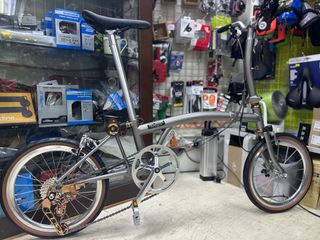 （分類：）位於 。 由 bikezone88hk 提交（商品編號 1340421896，圖片 1）。簡介： 。