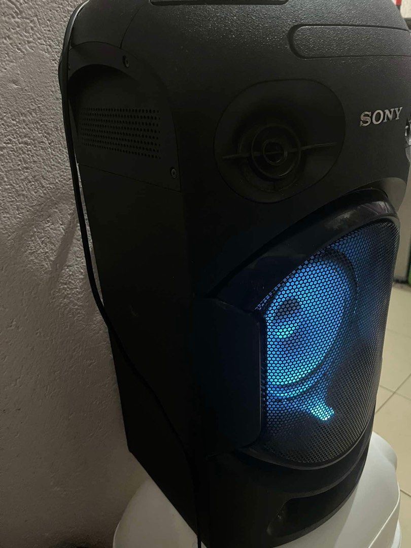 SONY MHC V21D (Category: Soundbars, Speakers & Amplifiers) located in Manila. Submitted by judypresa48605 (Listing ID 1340312827, Image 3). Description: .