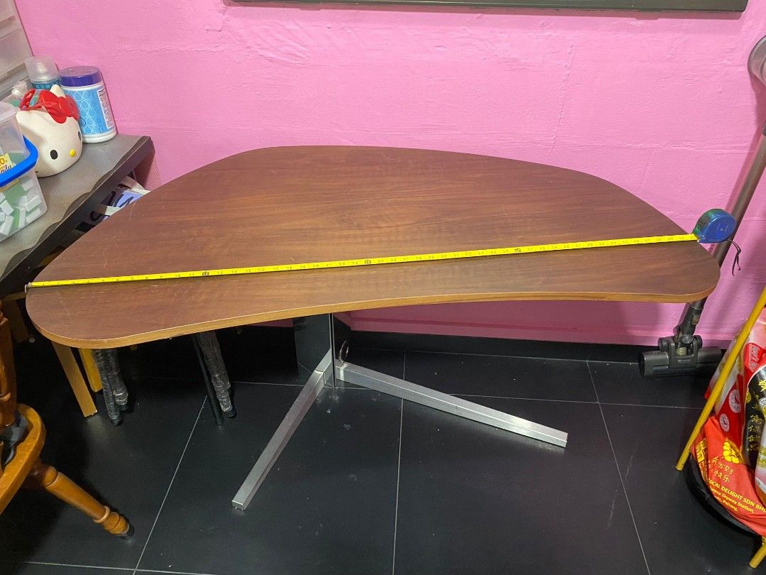 Study Table (Category: Tables & Sets) located in Singapore. Submitted by jesskym (Listing ID 1340347028, Image 2). Description: - solid wood table top, metal legs L130 × W68 x H72 mm.