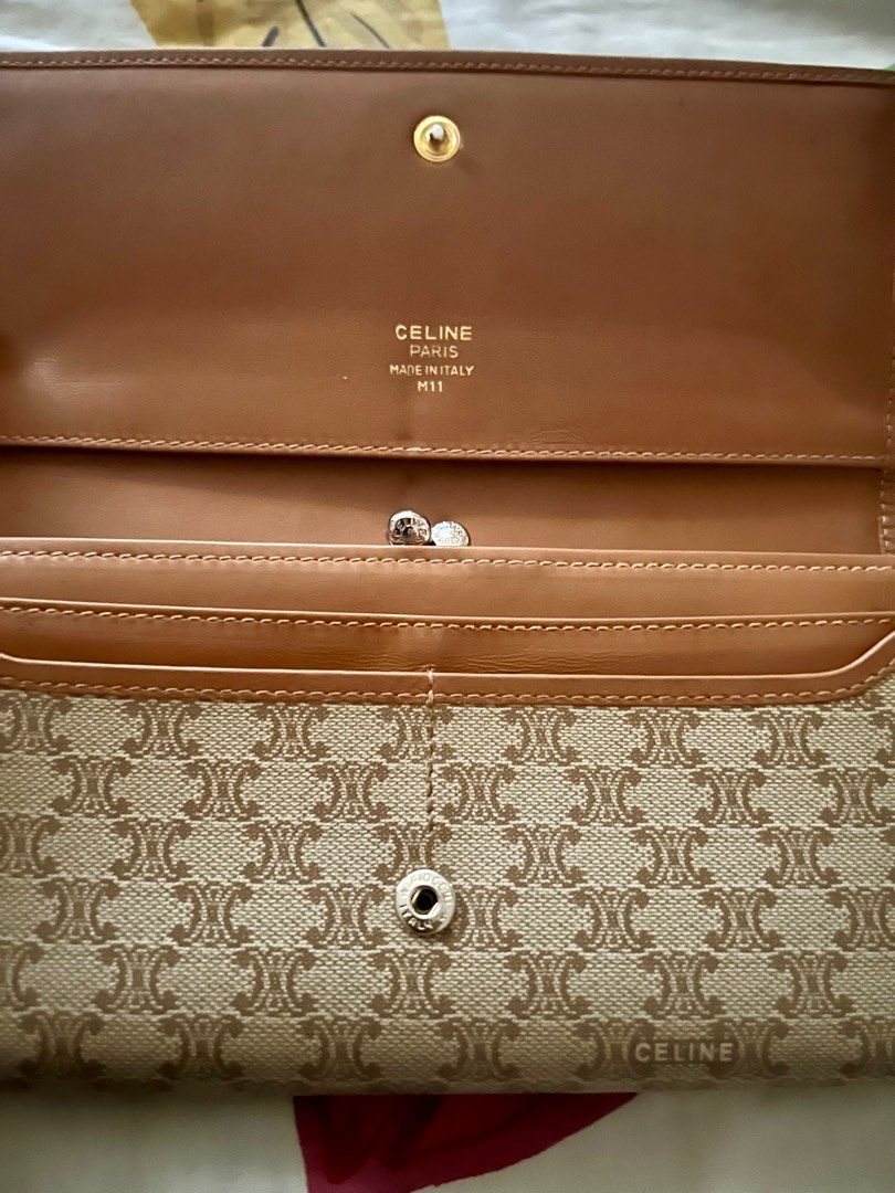 Vintage Celine bifold macadam wallet (Category: Luxury Bags & Wallets) located in Quezon City. Submitted by asiaco (Listing ID 1340336640, Image 2). Description: Pretty celine macadam wallet with kisslock coin compartment inside. Still fresh and slightly used. Little flaws because it is preloved. A collection piece. .