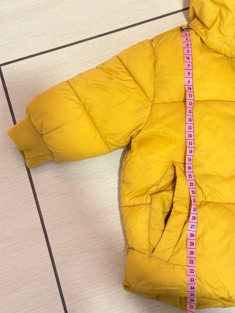 winter jacket (Category: Babies & Kids Fashion) located in Kuala Lumpur. Submitted by erikasmith (Listing ID 1340439556, Image 3). Description: can used up to 1 years...