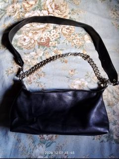 (Category: ) located in . Submitted by payless_shop (Listing ID 1340363919, Image 1). Description: .