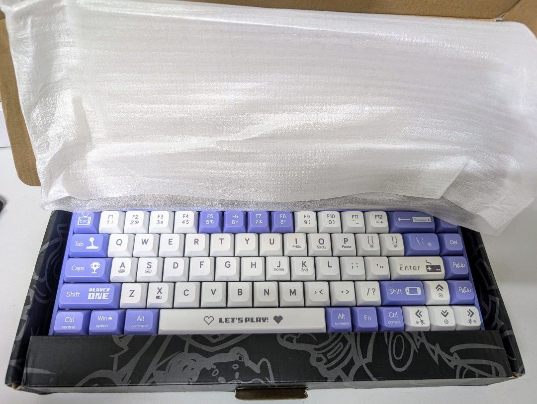 Ajazz AK680 Mechanical Keyboard (Red Switch) (Category: Computer Keyboard) located in Bulacan. Submitted by zoldyck17 (Listing ID 1340476525, Image 1). Description: FOR SALE‼️ Ajazz AK680 Mechanical Keyboard (Red Switch) Like New Condition Tinest lang then binalik sa box P 999.00 Only Bulacan Area Pick Up Can do shipping c/o buyer..