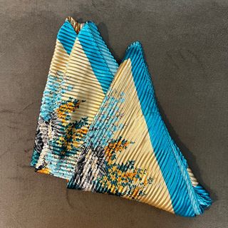 (Category: ) located in . Submitted by helloaya (Listing ID 1340533861, Image 1). Description: .
