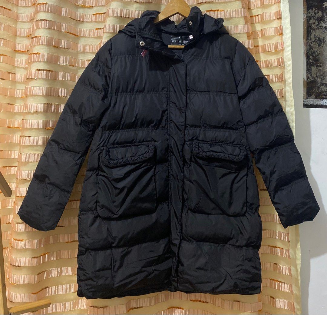 BLACK WINTER COAT (Category: Coats, Jackets and Outerwear) located in Caloocan City. Submitted by tindahannicecilia (Listing ID 1340628598, Image 2). Description: Size: medium to semi-large frame Price: Php2000 Payment Methods: GCASH, UNIONBANK Delivery Options: (shipping fee will be shouldered by the buyer) Grab, LBC, J&T, Lalamove, Angkas, Mr.Speedy Disclaimer: PLEASE MANAGE YOUR EXPECTATIONS, PRELOVED ITEMS, NEEDS WASHING NO CANCELLATION..