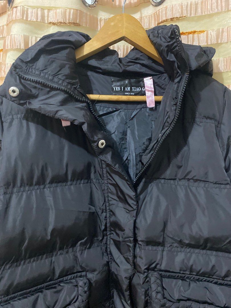 BLACK WINTER COAT (Category: Coats, Jackets and Outerwear) located in Caloocan City. Submitted by tindahannicecilia (Listing ID 1340628598, Image 3). Description: Size: medium to semi-large frame Price: Php2000 Payment Methods: GCASH, UNIONBANK Delivery Options: (shipping fee will be shouldered by the buyer) Grab, LBC, J&T, Lalamove, Angkas, Mr.Speedy Disclaimer: PLEASE MANAGE YOUR EXPECTATIONS, PRELOVED ITEMS, NEEDS WASHING NO CANCELLATION..