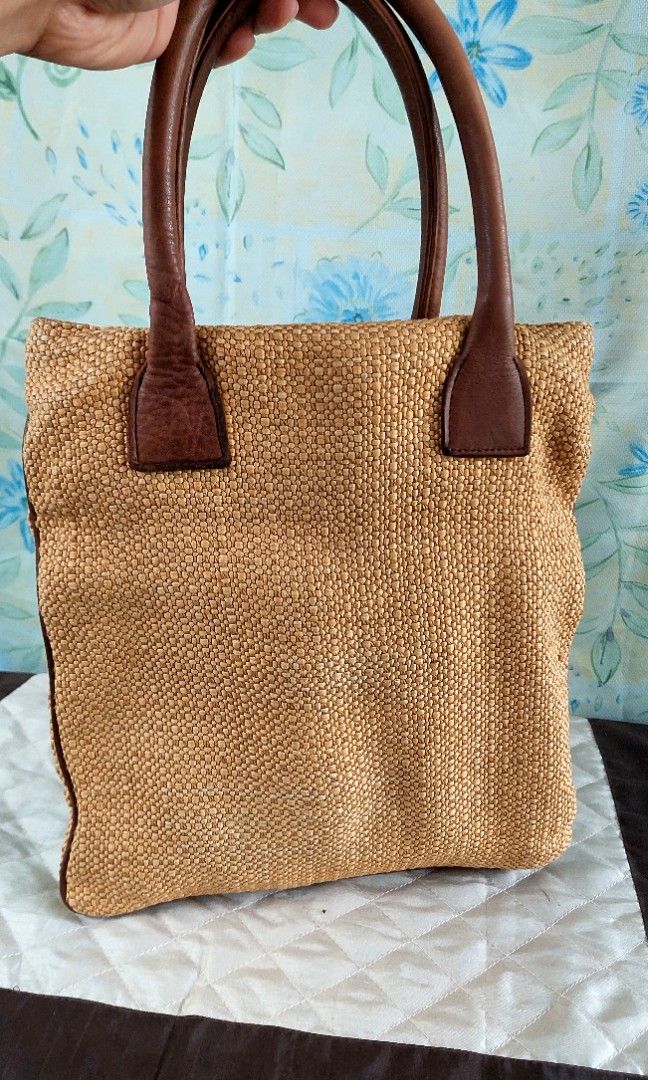 Campomaggi abaka genuine (Category: Luxury Bags & Wallets) located in Santa Maria. Submitted by mikavillaflor4 (Listing ID 1340519117, Image 3). Description: ukay source italy brand details posted no major issue vintage.