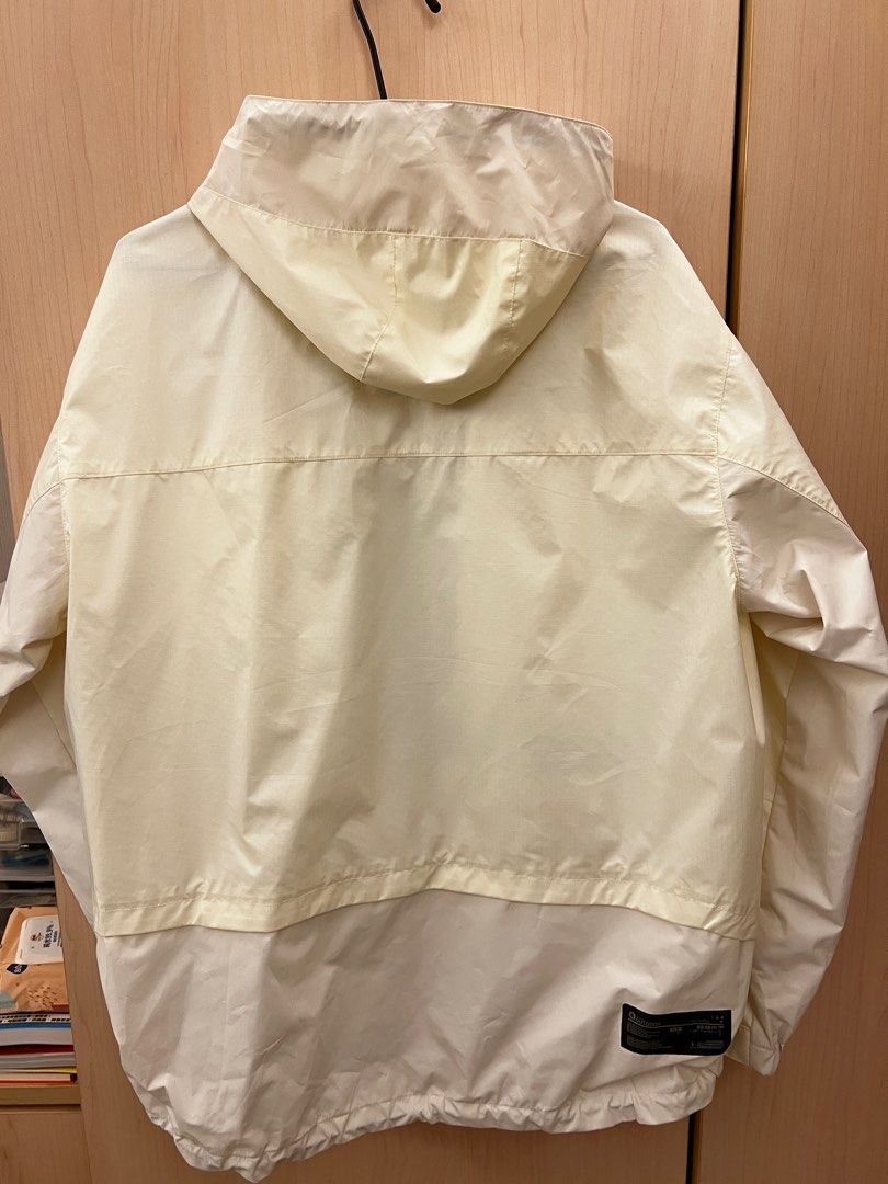 正版全新Chocoolate米白風行外套 原價港幣500 台幣約2000