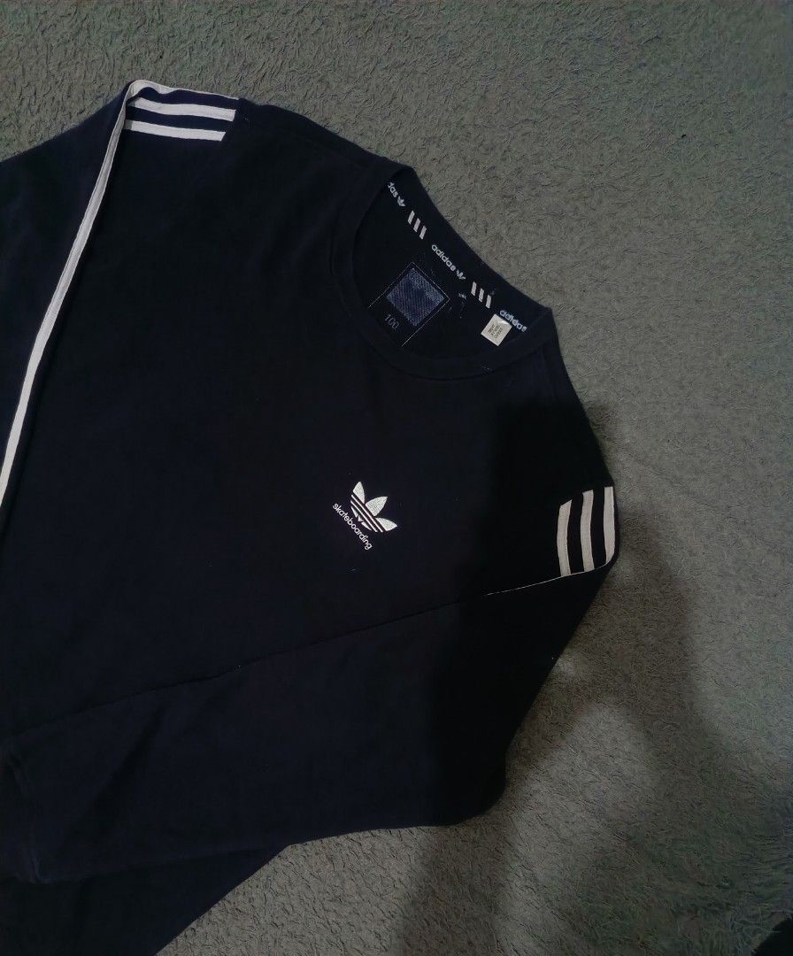 Crewneck Adidas Skateboarding Spell out Fesyen Pria Pakaian Atasan di Carousell