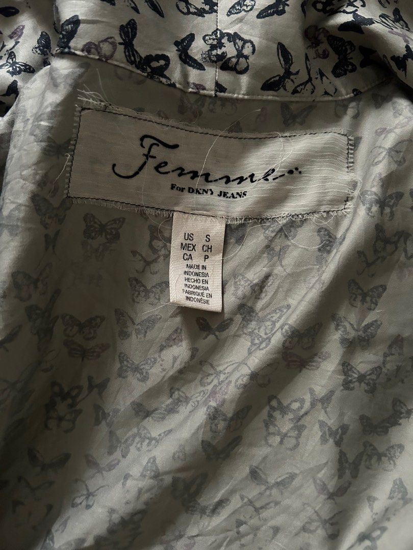 dkny vintage butterfly longsleeve (Category: Others Tops) located in Santo Niño. Submitted by starrin (Listing ID 1340540392, Image 3). Description: .