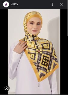 Bawal Sarung Moss Crepe, Women's Fashion, Muslimah Fashion, Hijabs ...