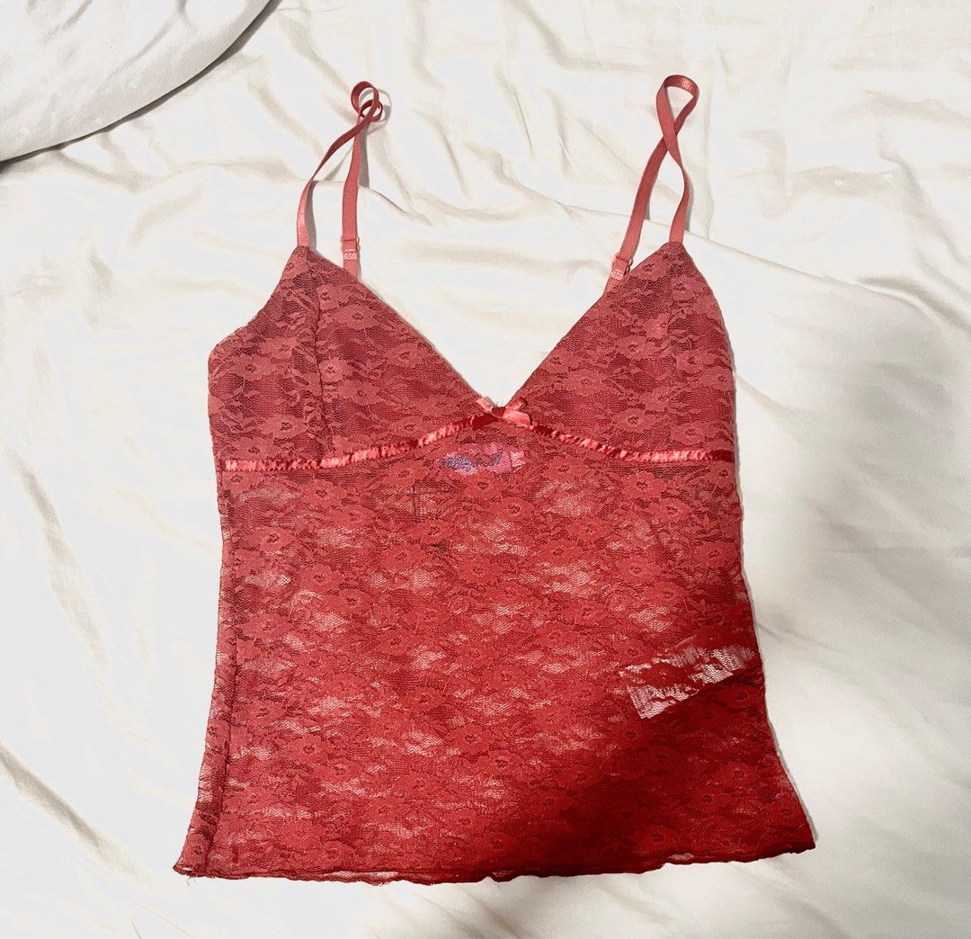 Edikted Eira sheer lace top y2k (Category: Sleeveless) located in Singapore. Submitted by inkedxletters (Listing ID 1340570038, Image 2). Description: .