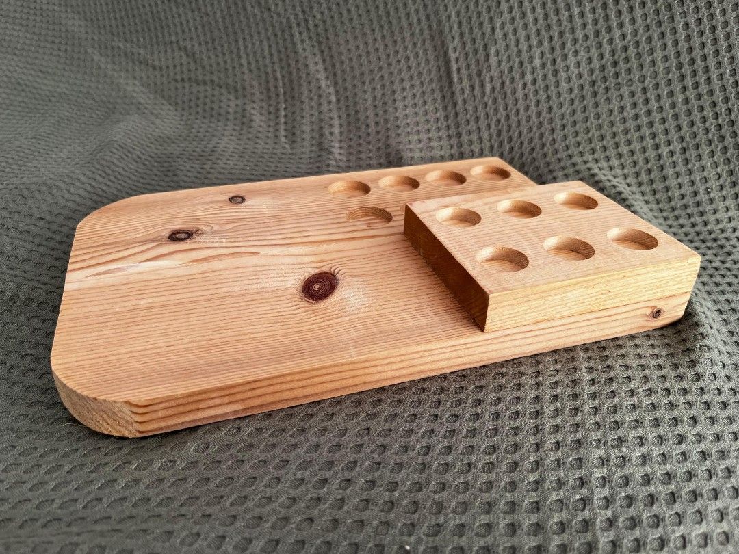 Essential Oils & Diffuser Display Rack (Category: Home Improvement Tools & Accessories) located in Singapore. Submitted by nrlnbh (Listing ID 1340481237, Image 2). Description: Essential oils display rack 6 small holder 8 big holder 20.5cm x 30.6cm wooden space to place your diffuser #Young Living #Doterra.