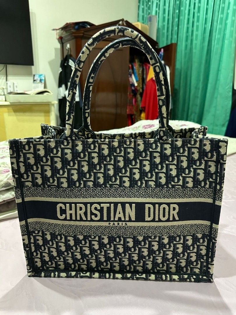 Fast Sale, 2nd, Dior Book Tote 36cm Oblique Denim 2022, With card, dustbag  and receipt, •Nett, •Exclude ongkir 💚