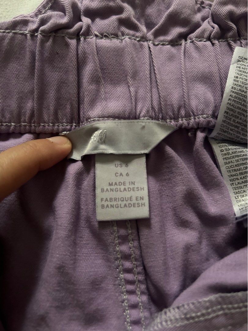 h&m paperbag purple shorts (Category: Shorts) located in Santo Niño. Submitted by starrin (Listing ID 1340539308, Image 3). Description: .