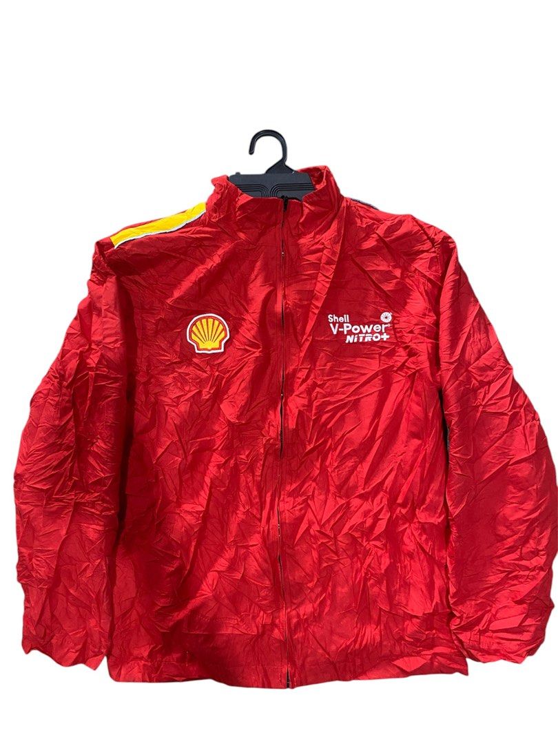 JACKET SHELL (Category: Coats, Jackets and Outerwear) located in Kangar. Submitted by mohdnazhif (Listing ID 1340521301, Image 1). Description: JACKET SHELL PIT 21 LABUH 26 CONDITION 9/10 Ada kes kotor sikit basuh lawa🥰.