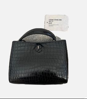 (Category: ) located in . Submitted by shoppande (Listing ID 1340596728, Image 1). Description: .