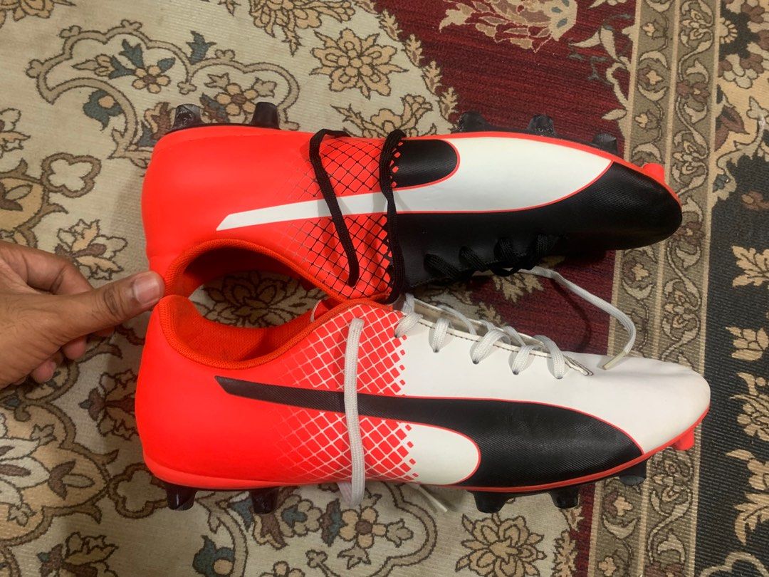 Kasut bola puma evospeed top