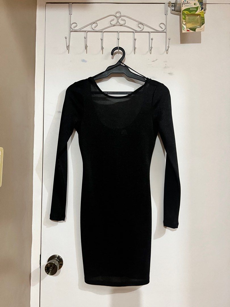 Long sleeve Bodycon Black Color (Category: Dresses) located in Quezon City. Submitted by rodj05 (Listing ID 1340501950, Image 1). Description: .