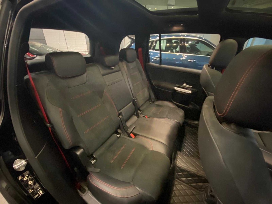 Mercedes-Benz  GLB35 AMG Auto62863128356483114